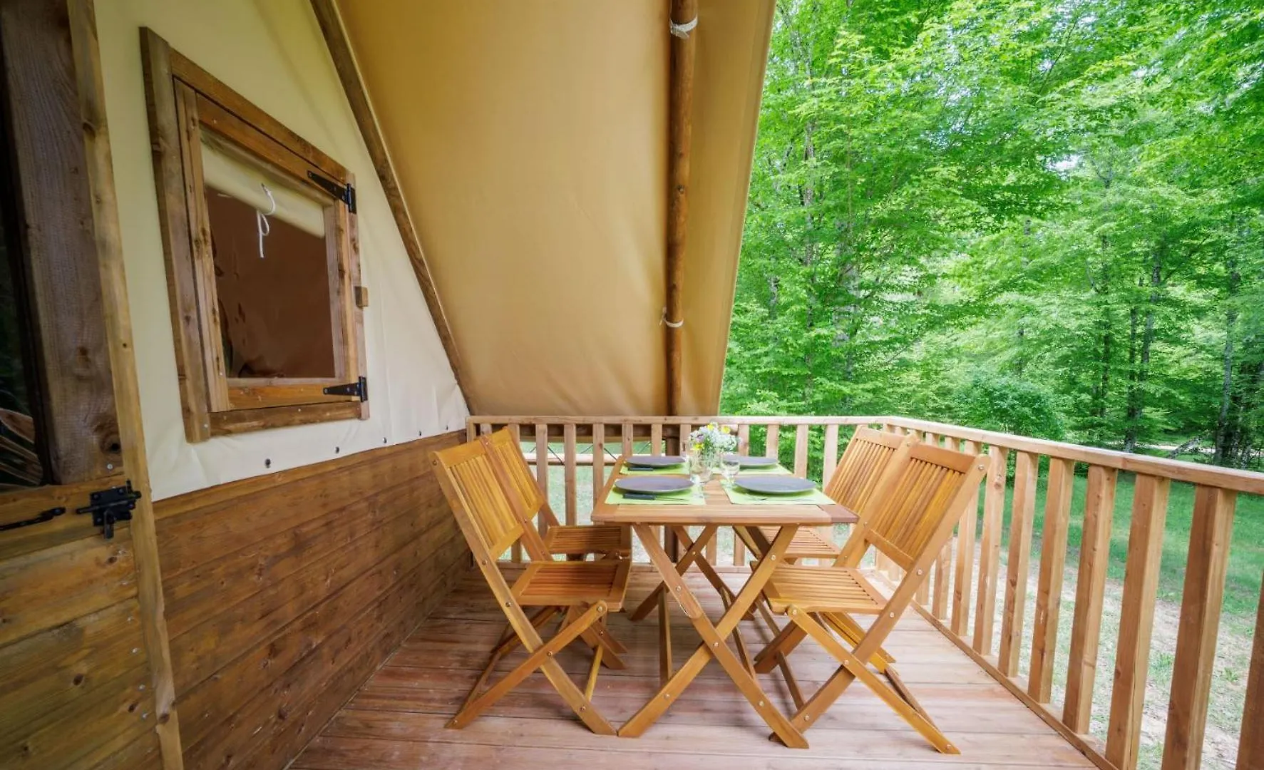 La Clairiere - Ecolieu De Vacances Lamothe-Fenelon 0*,  Franciaország