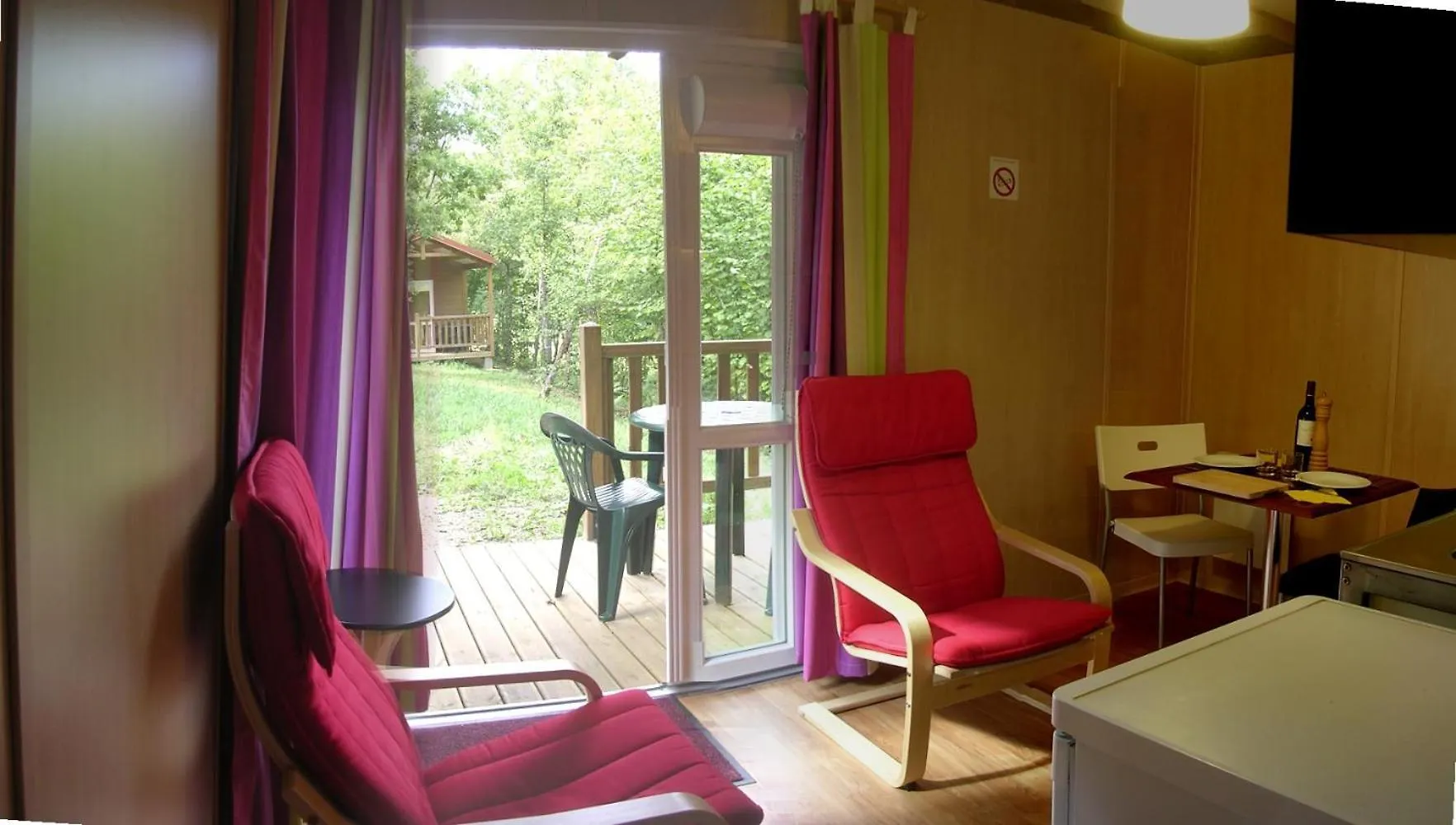 La Clairiere - Ecolieu De Vacances Lamothe-Fenelon Franciaország
